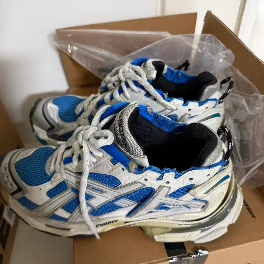 [BUNJANG] Balenciaga New Runner Sneakers / 발렌시아가 뉴러너 41