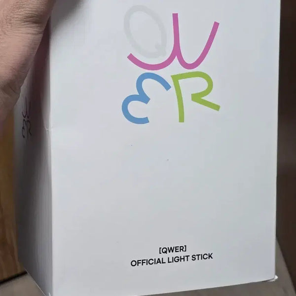 [BUNJANG] QWER Official Lightstick / [QWER] 공식 응원봉 팝니다