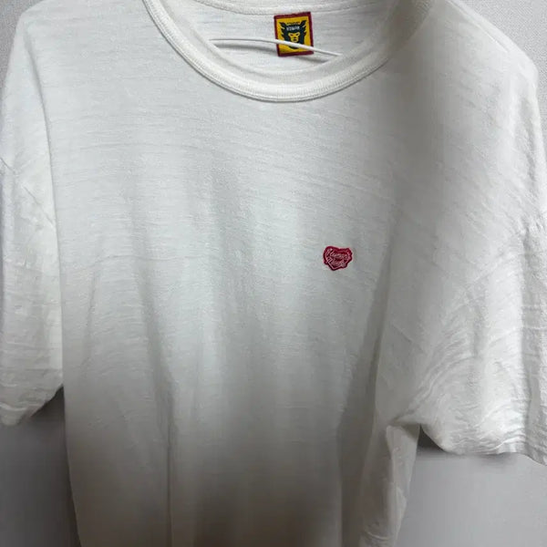 [BUNJANG] Human Made Heart Badge T-Shirt White / 휴먼메이드 하트 배지 티셔츠 화이트