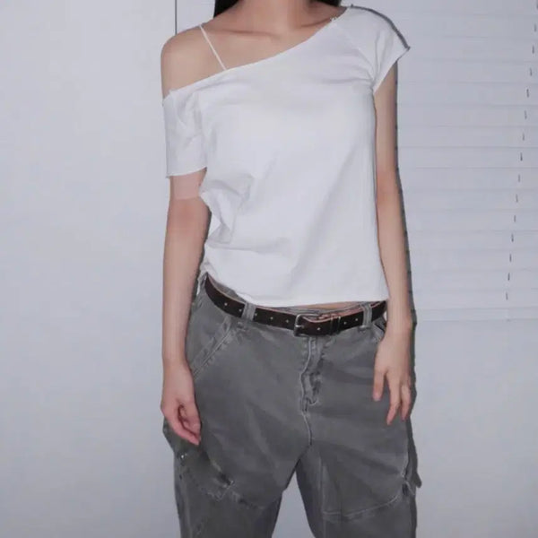 [BUNJANG] Bloby Nothing Common One Shoulder Short Sleeve T-Shirt White / (마지막 가격) 블로비 낫띵인커먼 원숄더 반팔 티셔츠 화이트