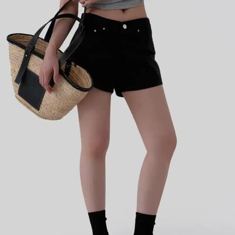 [BUNJANG] Autumn Postishorts Shorts Black L / (새상품)어텀 포스티쇼츠 반바지 블랙 L