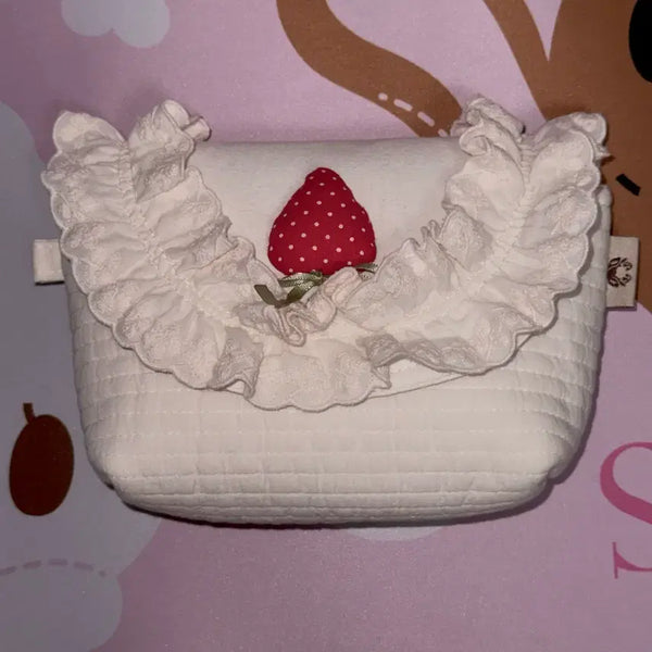 [BUNJANG] Sorojae Strawberry Cream Cake Lace Pouch / 소로재 딸기 생크림 케이크 레이스 파우치