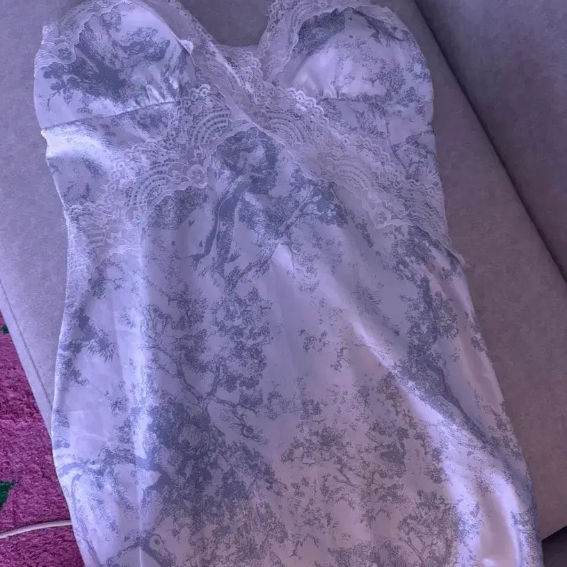 [BUNJANG] Satin Slip Dress with Vibrant Pattern / 슬립 원피스