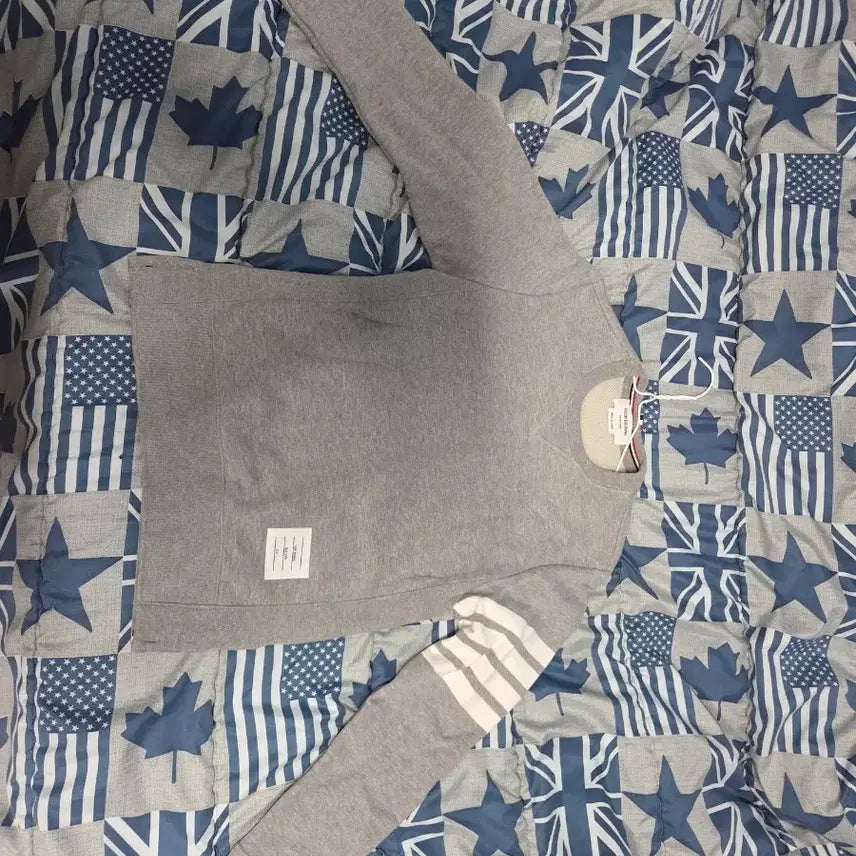 [BUNJANG] Thom Browne Four-Bar Sweatshirt Grey Size 1 / 톰브라운 4선 맨투맨 그레이 1사이즈