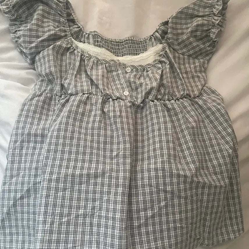 [BUNJANG] Checkered Off-Shoulder Blouse / 체크무늬 오프숄더 블라우스