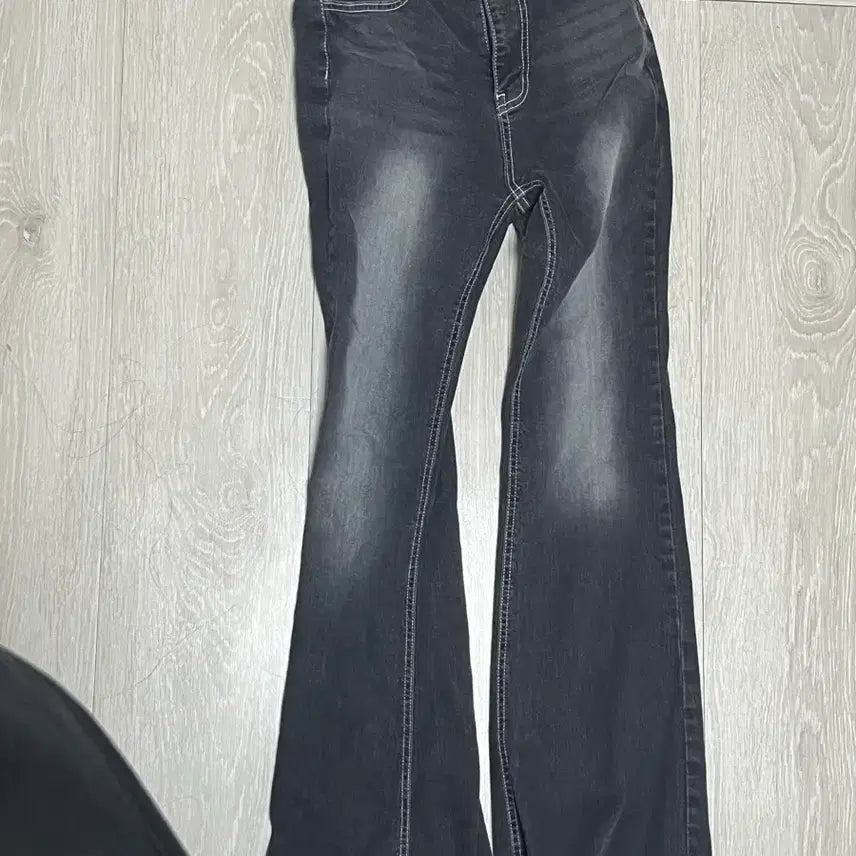 [BUNJANG] C-NERGY Black Washed Bootcut Jeans (L Size) / [00512] C-NERGY L사이즈 흑청 부츠컷 청바지
