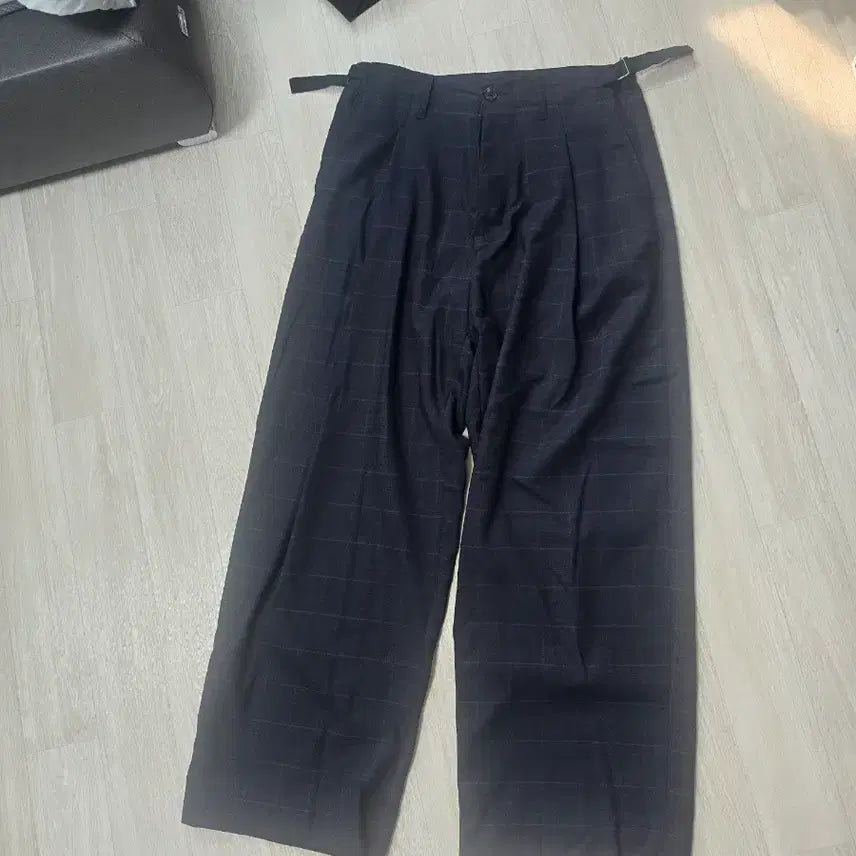 [BUNJANG] HAECHIROOM Deep Pleats Trousers Size 4 / 해칭룸 딥플리츠 트라우저 4사이즈