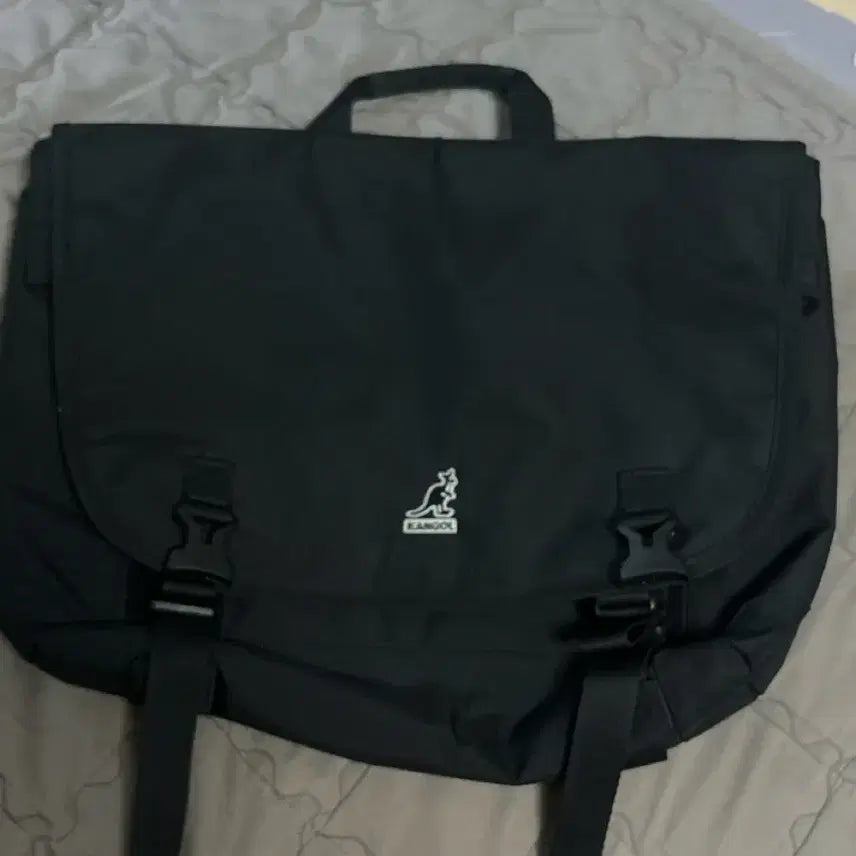 [BUNJANG] Kangol Cross Bag / 캉골 크로스벡