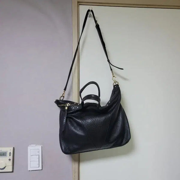 [BUNJANG] Briel Leather Shoulder Bag / Crossbody Bag / 가죽 소재의 브리엘  숄더. 크로스 백이에요