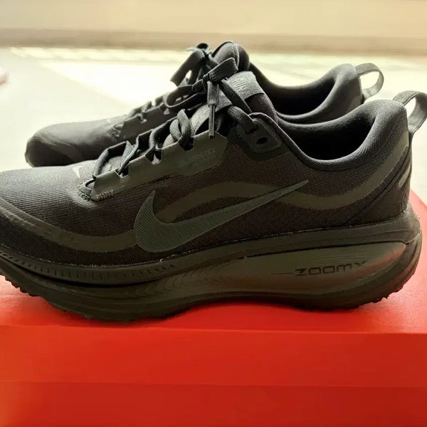 [BUNJANG] Nike Zoom Vomero 18 Gore-Tex Men's Running Shoes Black Size 255 / 나이키보메로18고어텍스블랙255사이즈