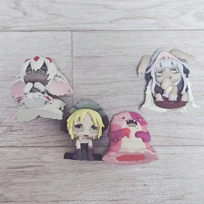 [BUNJANG] Made in Abyss Gacha Figure 4 Types Bundle Set / [일괄 가격] 메이드 인 어비스 메인어 가챠 피규어 4종