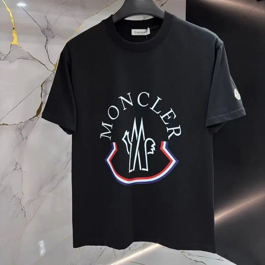 [BUNJANG] Moncler Graphic Logo Print T-shirt Black / 몽클레어 그래픽 로고 프린트 티셔츠 블랙