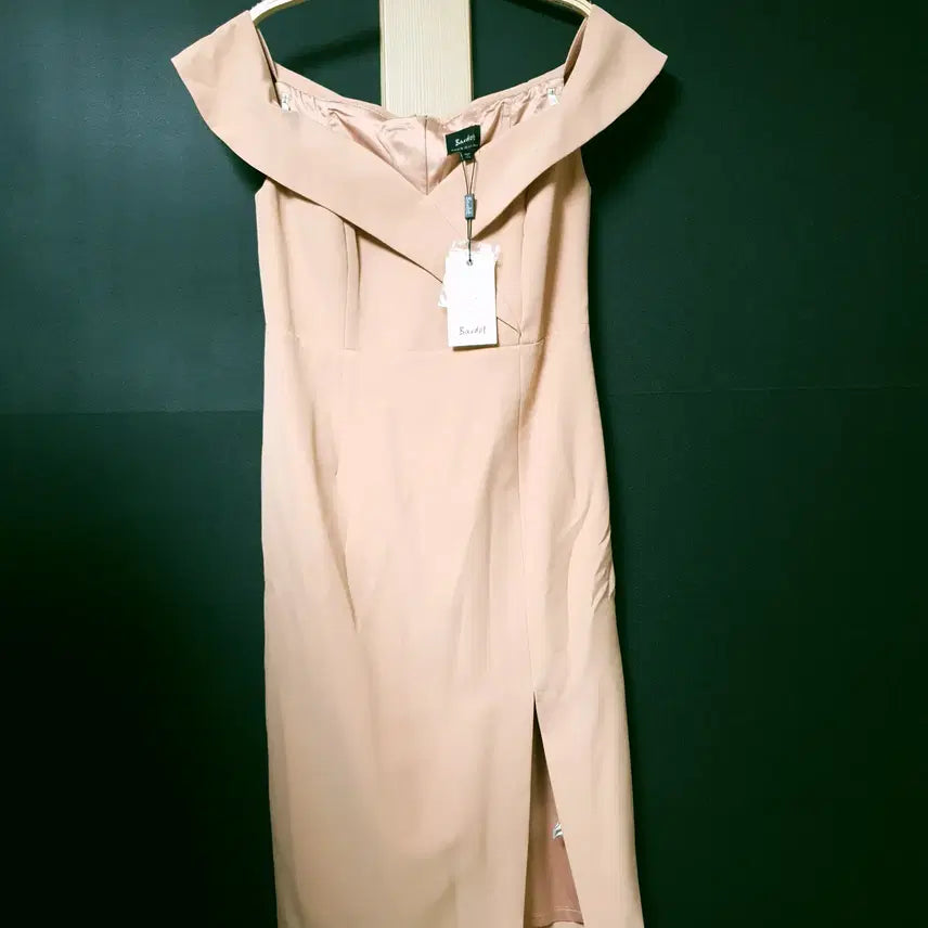 [BUNJANG] Bardot Off-Shoulder Mini Dress Size S (Korean 44-55) / 진짜만원 새상품 바도트 44 오프숄더 미니원피스