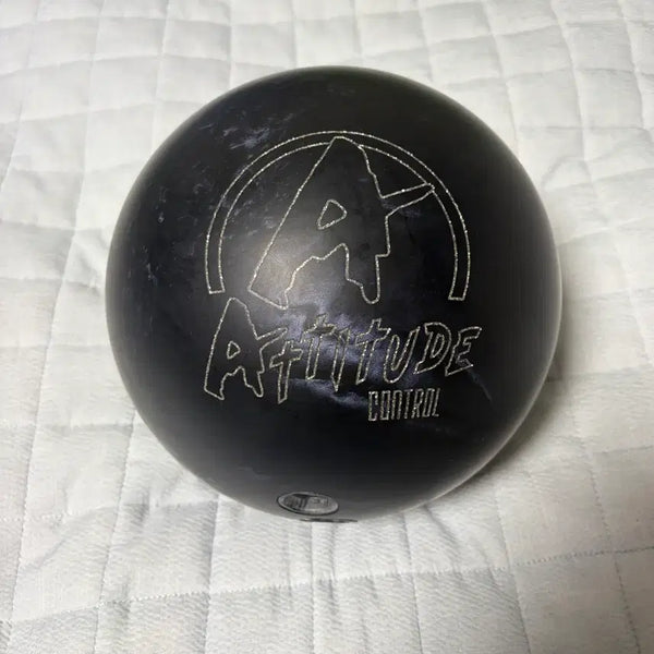 [BUNJANG] Brunswick Attitude Control Black Urethane Bowling Ball 14lb / 브런스윅 애티튜드 컨트롤 블랙 우레탄 14p 볼링공 투핑거