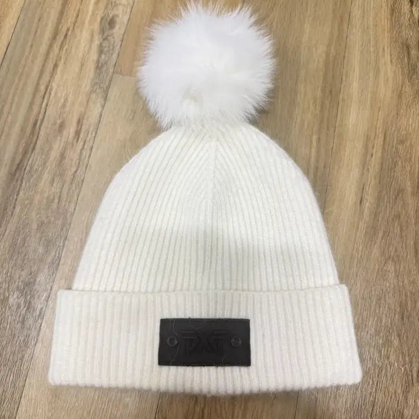 [BUNJANG] PXG Beanie with Detachable Pom / pxg비니 (정품)(탈부착)(한번착용)(예뻐요)(급처)