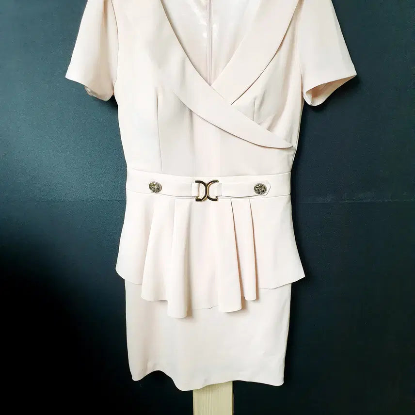 [BUNJANG] Betty Peplum Mini Dress with Built-in Cups (Pink) / 진짜만원 베티 페플럼 캡내장 미니원피스 66 핑크