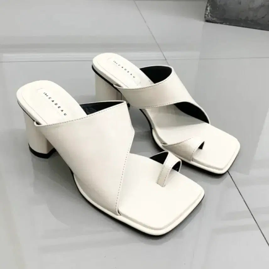 [BUNJANG] Square Strap Mule Platform Sandals 7cm / 스퀘어 쪼리 스트랩 뮬 슬리퍼힐 샌들 통굽 7cm 240
