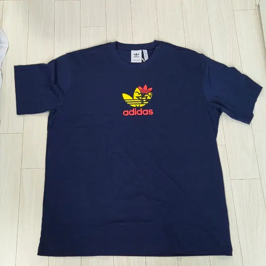 [BUNJANG] Adidas Navy Short Sleeve T-Shirt 2XL New / 아디다스 네이비 반팔 2XL 새상품