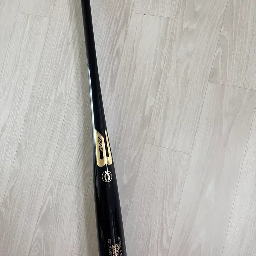 [BUNJANG] Wooden Baseball Bat 33-inch 850g / 본 나무배트