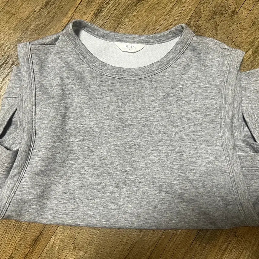 [BUNJANG] P/CS Minimal Sleeveless Top Grey F / PVCS 프븏스 미니멀 슬리브리스탑 그레이 F
