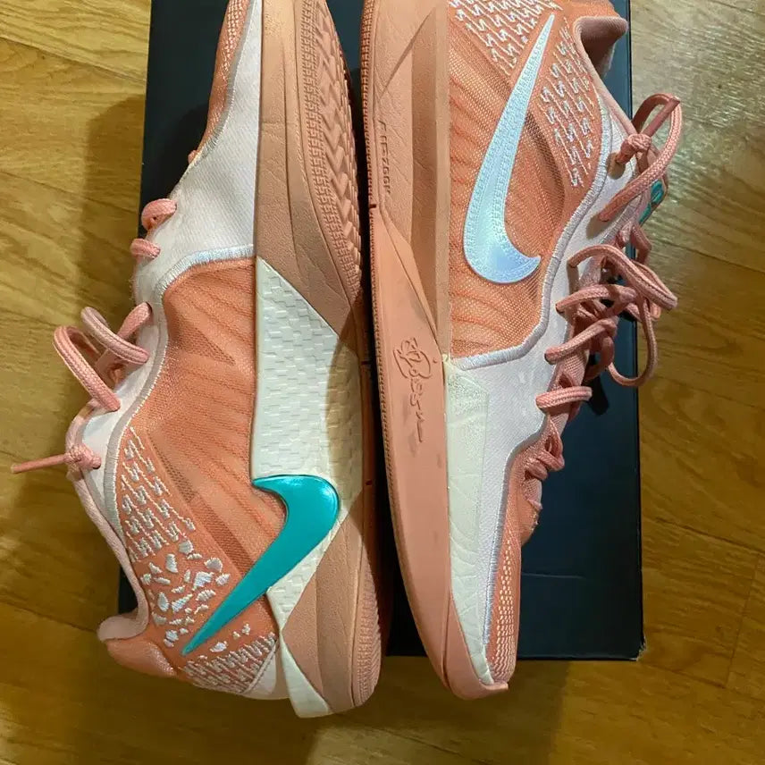 [BUNJANG] Nike Sabrina 2 Basketball Shoes Coral 265mm / 나이키 사브리나 2 농구화 코랄 265mm