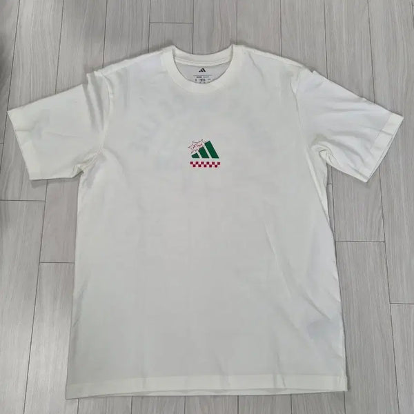 [BUNJANG] Adidas Graphic T-Shirt - Size L / 아디다스 그래픽 반팔 L 새상품