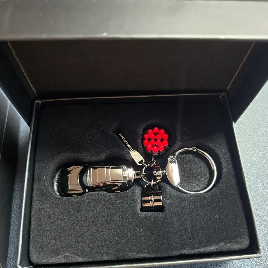 [BUNJANG] Twosome Porsche Keyring Black / 투썸 포르쉐 키링 블랙