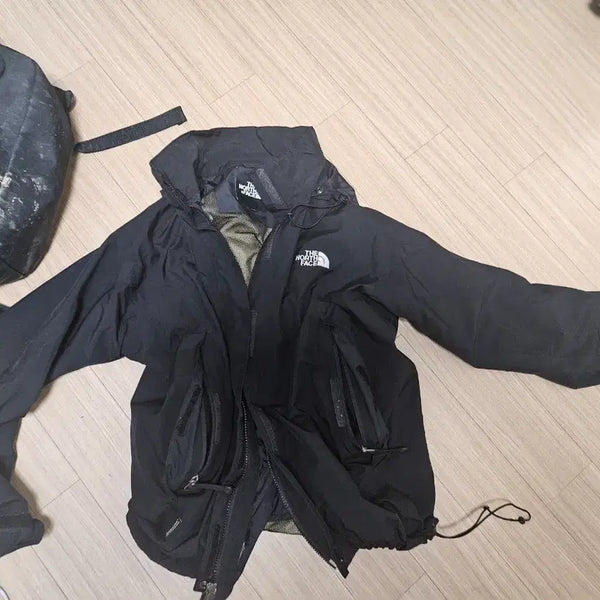 [BUNJANG] The North Face Windbreaker Jacket / 노스페이스 바람막이 판매 85/m