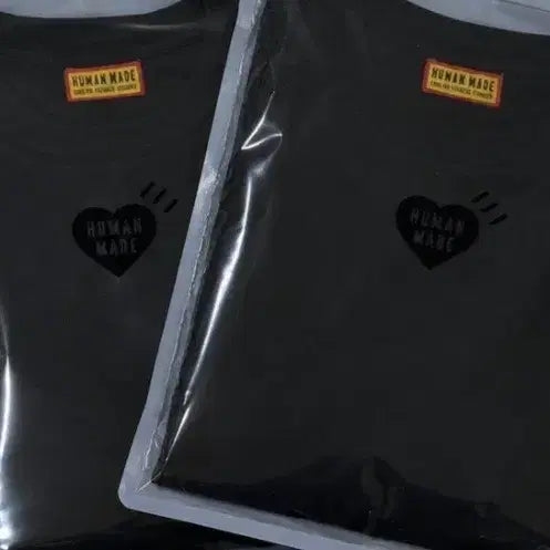 [BUNJANG] Human Made Heart Logo T-Shirt (Black/White) / 휴먼메이드 하트 로고 반팔 티셔츠 블랙,화이트 [새상품,미개봉]