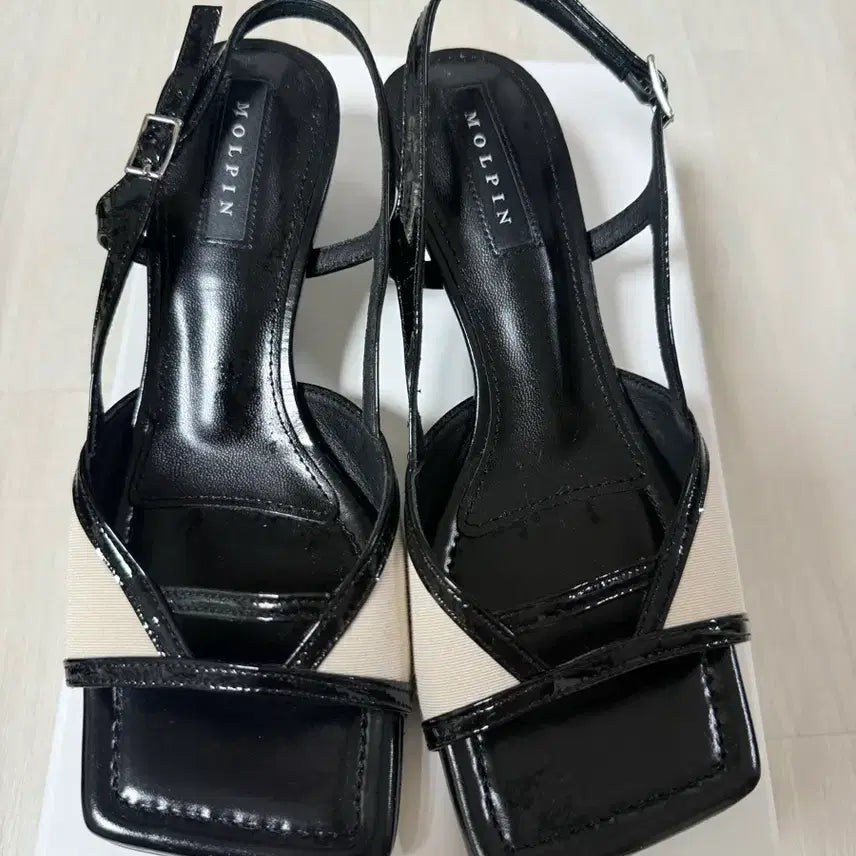 [BUNJANG] Morphine Beige Sandals 23cm / 몰핀 샌들 베이지 230 사이즈 4센티