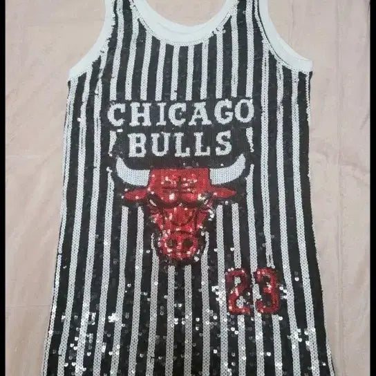 [BUNJANG] Chicago Bulls Sequin Tank Top Mini Dress / 유니크한 시카고불스 스팽글 탱크탑 나시 원피스