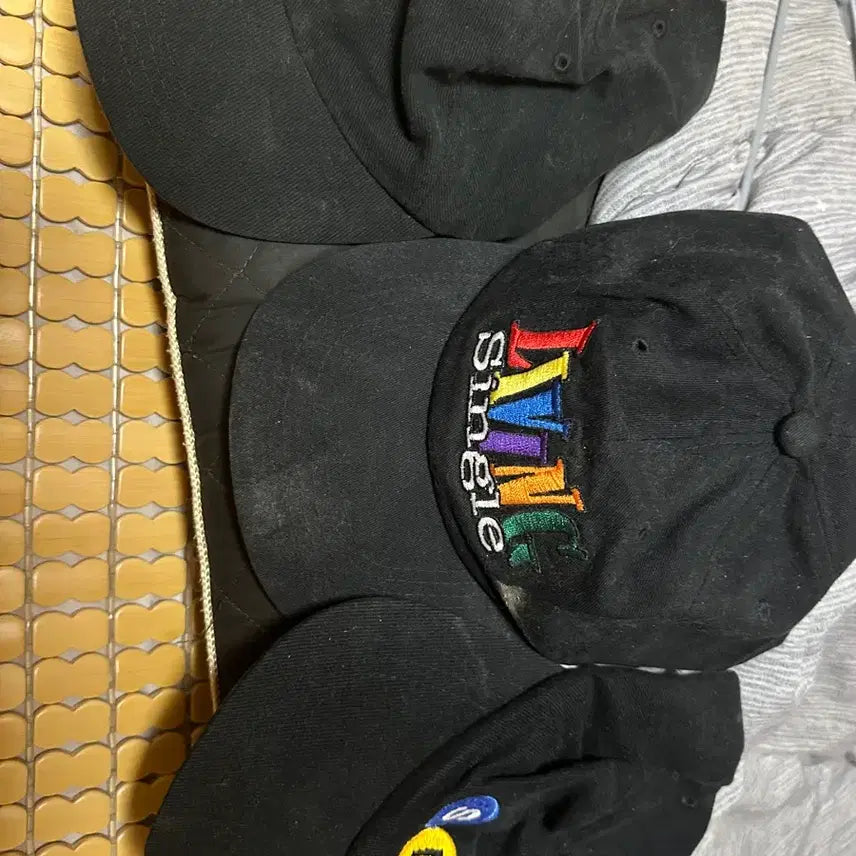 [BUNJANG] Vintage Cap 3-Piece Set (Apple, LIVING SINGLE, NY) / 빈티지캡 3종 세트 (애플, LIVING SINGLE, NY)