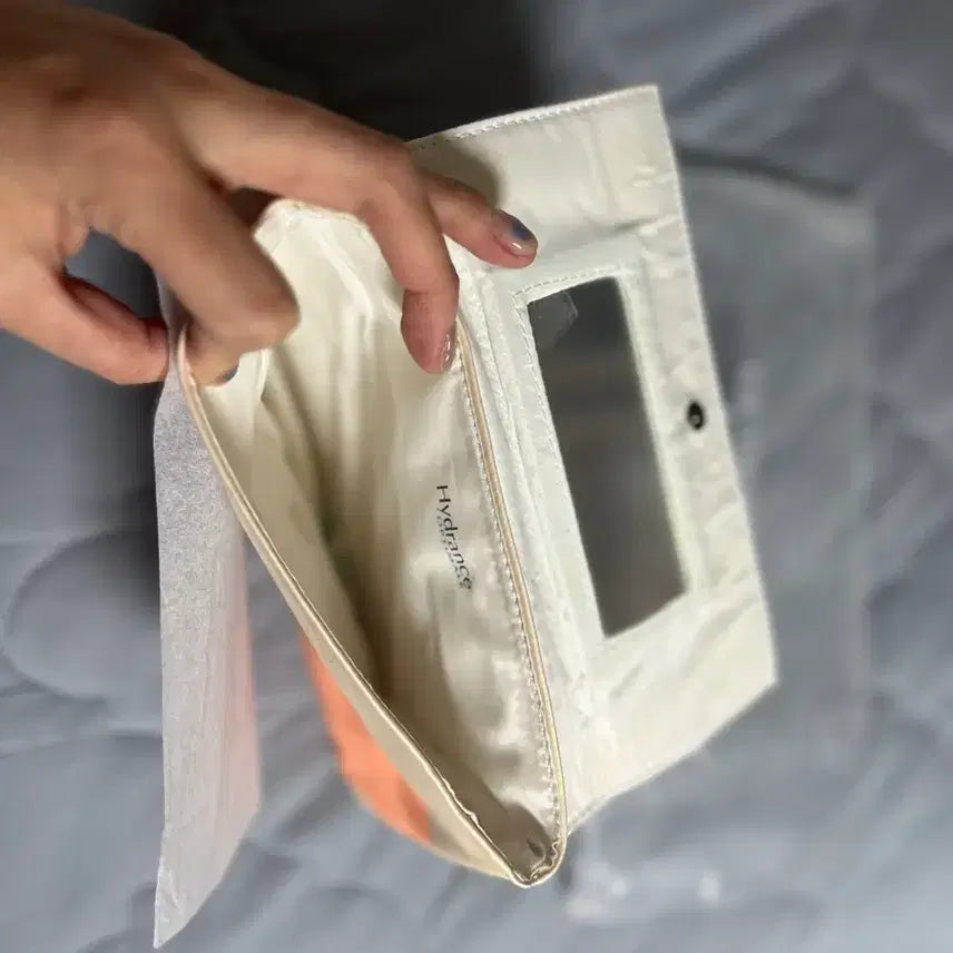 [BUNJANG] Avene Pouch (Unused) / 아벤느 파우치 (미사용)