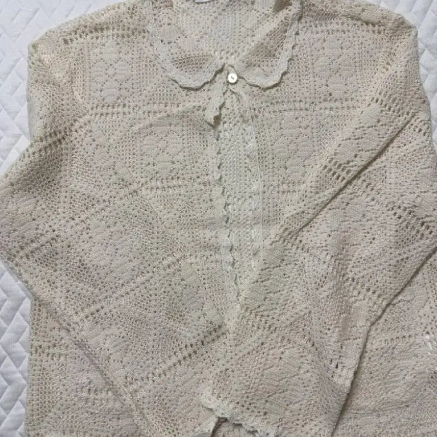 [BUNJANG] Nutt Lace Pattern Cardigan / nutt 가디건