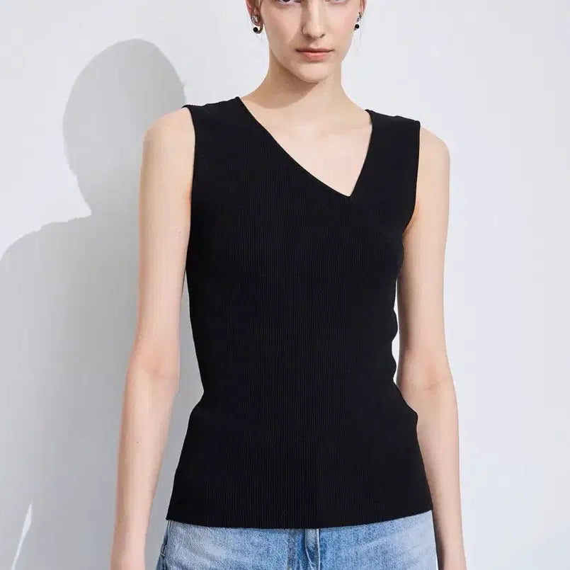 [BUNJANG] TIME Square Neck Sleeveless Top Black Size 82 / 타임 언밸런스 넥 슬리브리스 탑