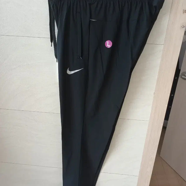 [BUNJANG] Nike Summer Cooling Functional Pants L Black / 나이키 여름용  기능성  냉감팬츠 L 새상품 블랙