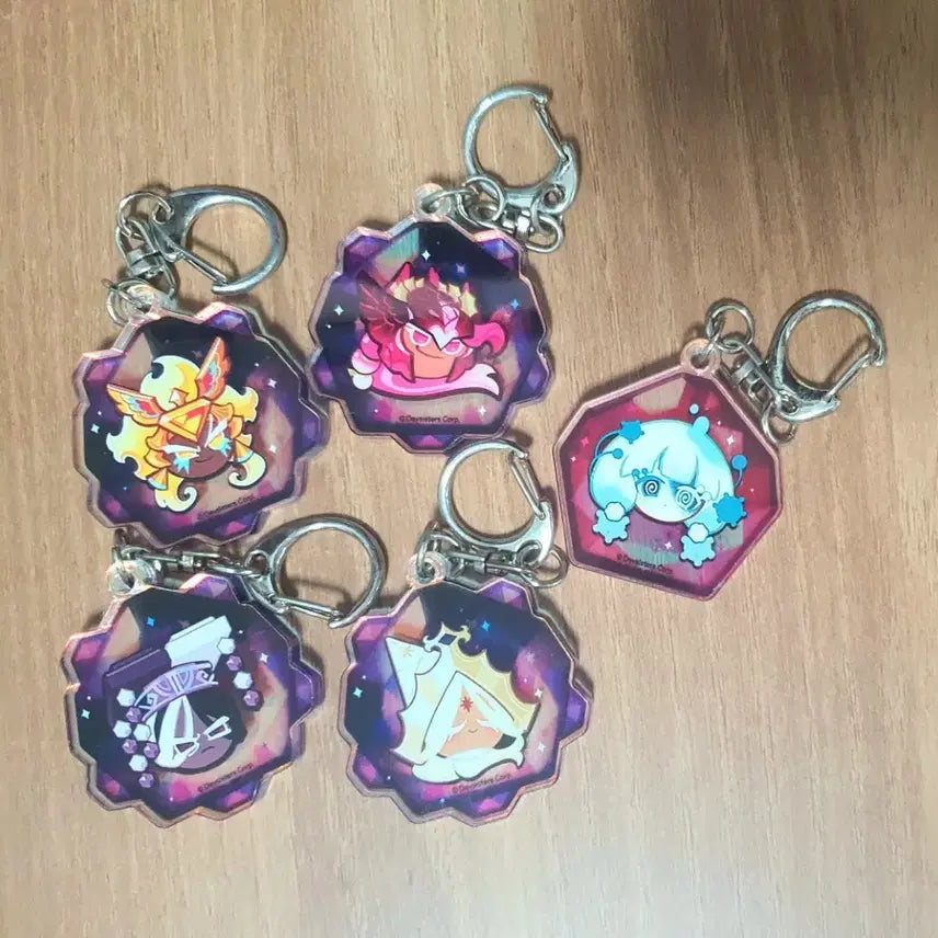 [BUNJANG] Cookierun Kingdom Soul Stone Keychain Bundle Set / 마지막내림)쿠키런킹덤 쿠킹덤 퓨바 닼카 홀베 골치 폼폼도우 영혼석 키링 일괄