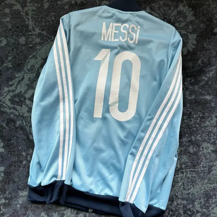 [BUNJANG] Adidas Messi Soccer Jersey Argentina Sky Blue Size 105 / 아디다스 메시 사커져지 105