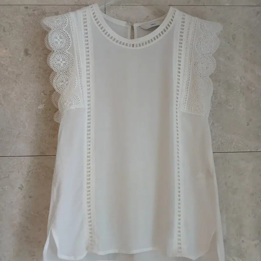 [BUNJANG] DEWL Lace Sleeveless Blouse / 듀엘 레이스블라우스 (주말초특가)