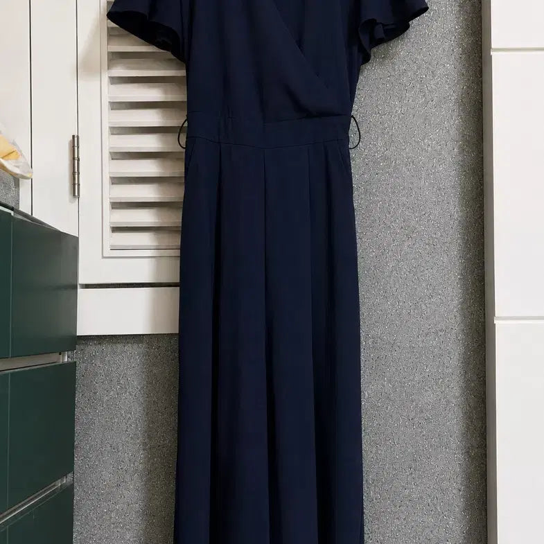 [BUNJANG] ANOTHER EDITION Navy Wide Jumpsuit / 어나더에디션 네이비 점프슈트 와이드팬츠 하객룩 롱점프수트 체형커버