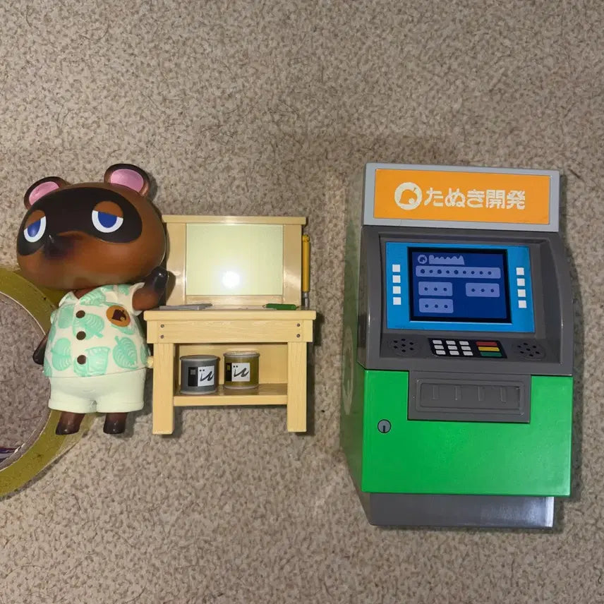 [BUNJANG] Animal Crossing Ichiban Kuji Nook's Cranny ATM Piggy Bank & Workbench Alarm Clock Set / [일괄] 동물의 숲 제일복권 너굴상점 atm 저금통 + 알람시계 모동숲 이치방쿠지