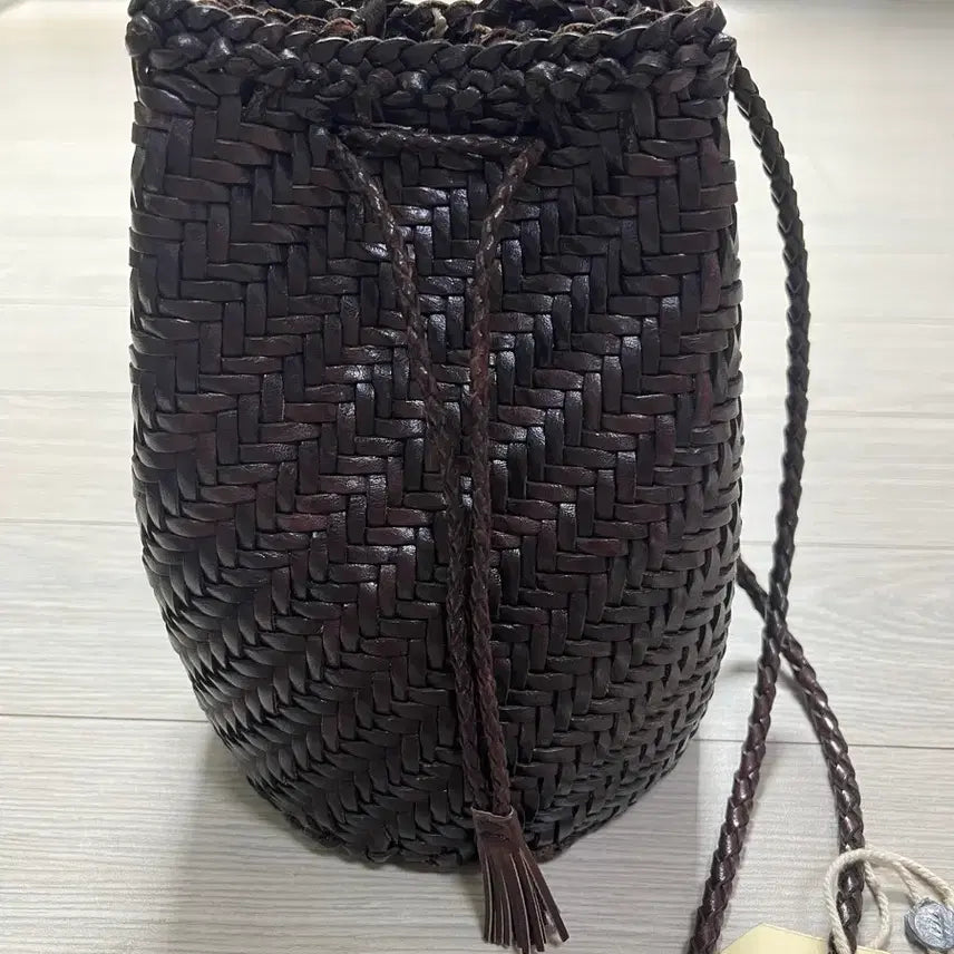 [BUNJANG] Dragon Bag Pom Pom Dark Brown / 드래곤백 폼폼 다크브라운
