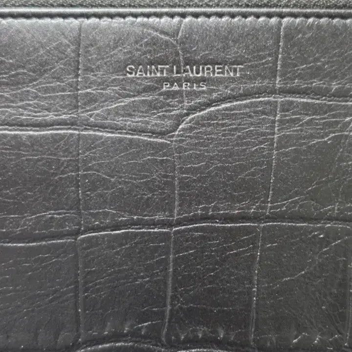 [BUNJANG] Authentic Yves Saint Laurent Crocodile Pattern Clutch / [정품] 입생로랑 크로커다일 클러치
