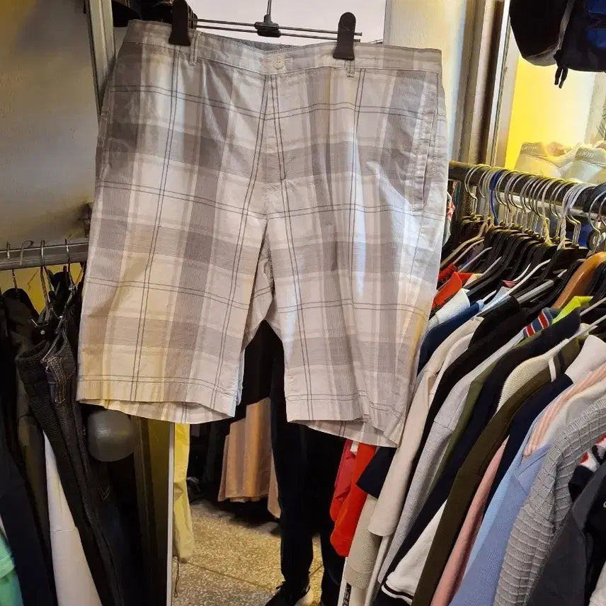 [BUNJANG] Calvin Klein Checkered Shorts / 캘빈클라인  체크 반바지