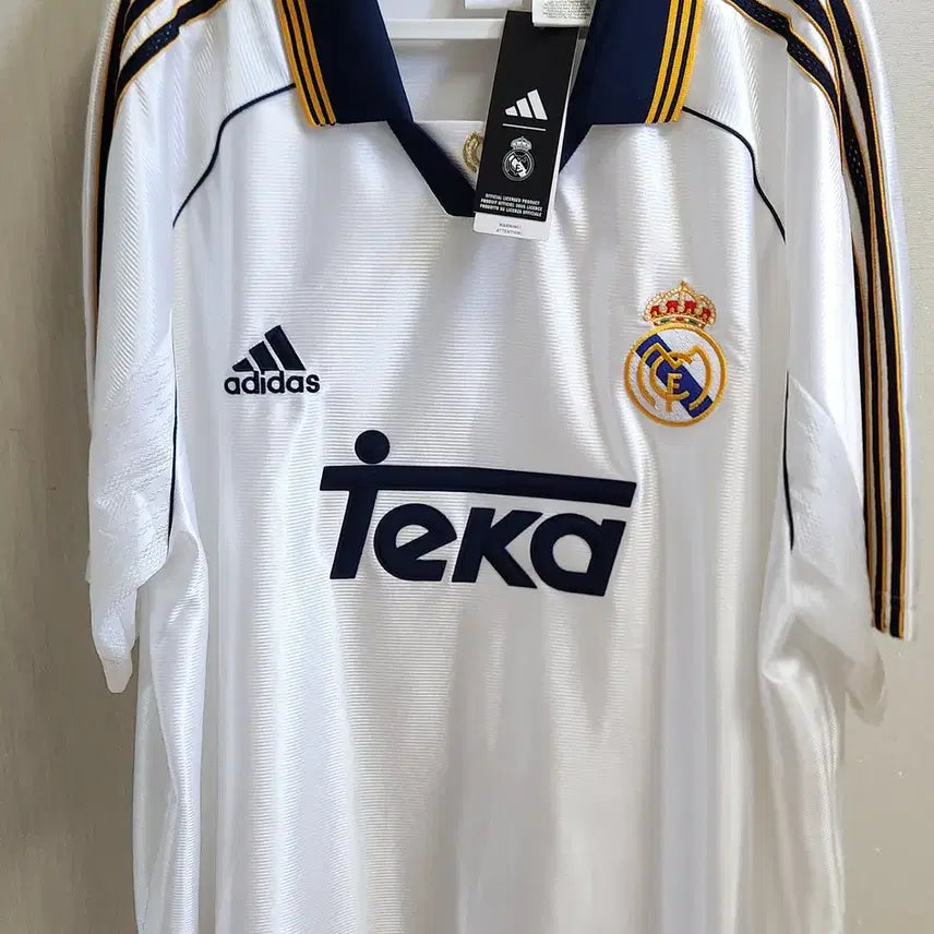 [BUNJANG] Real Madrid 1999-2000 Home Retro Football Jersey Size 2XL / 99-00 레알마드리드 홈 레트로 해외2XL 택채 노마킹 판매
