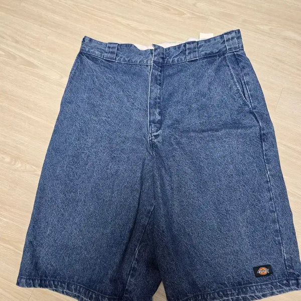 [BUNJANG] Dickies Bermuda Denim 42283 Loose Fit Denim - Size 36 / 디키즈 버뮤다 데님 42283 루즈핏 데님- 36