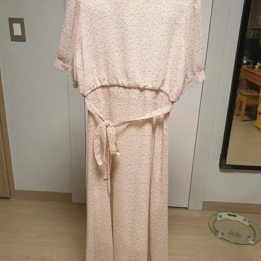 [BUNJANG] Rose Print Light Pink Dress / 장미 연핑크 원피스
