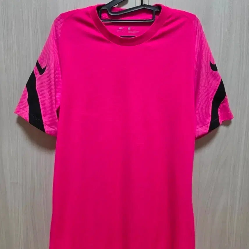 [BUNJANG] Nike Dri-FIT Short Sleeve T-Shirt Pink L / 나이키 드라이핏 반팔 티셔츠 핑크 L