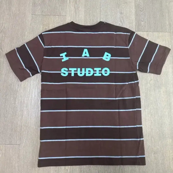 [BUNJANG] Iab Studio Stripe Short Sleeve T-Shirt - Brown (Size S) / [S] 아이앱 스튜디오 반팔 티셔츠