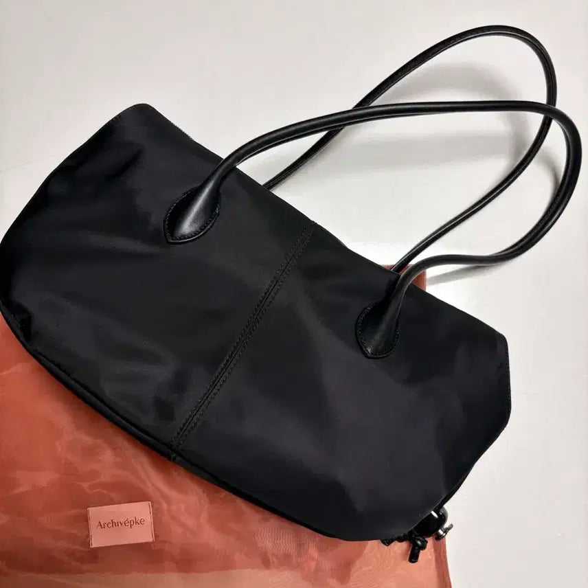 [BUNJANG] Archive APKE Nylon Shoulder Bag / 아카이브앱크 나일론 숄더백